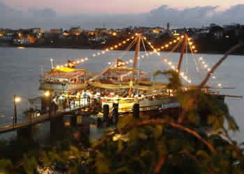 Tamarind Dhow Cruise